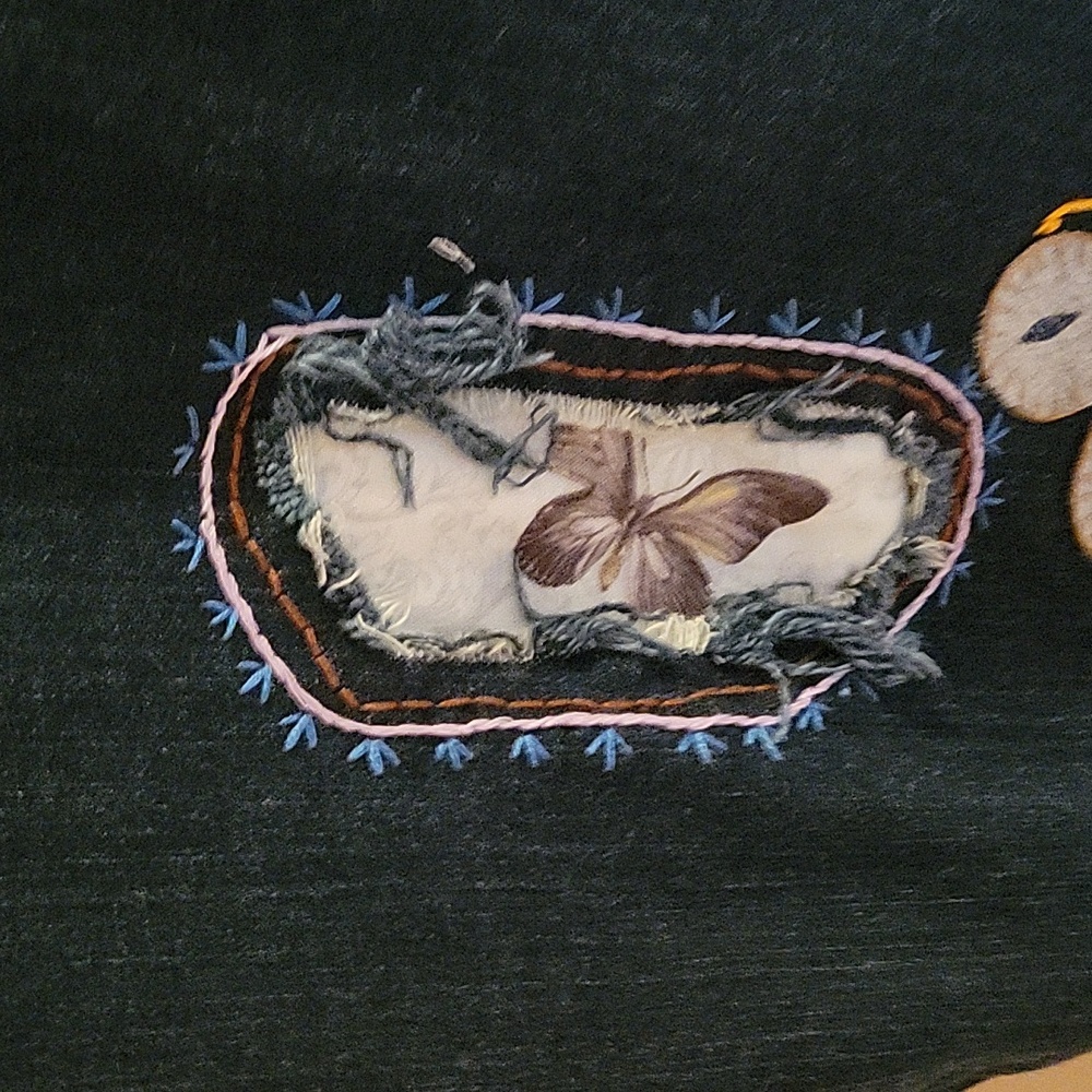 Upcycled Molly Made It floral applique & embroidery blue jeans - Picture 8 of 17